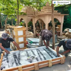 Packing 5 Feet Big Granite Panel Water Fountain For Dispatch To Chennai, Tamil Nadu