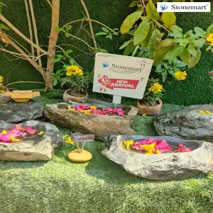 1.5 Feet To 2 Feet Rock Birdbath Cum Urli