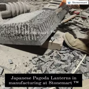 Carving Granite Japanese Pagoda Lantern For Zen Garden