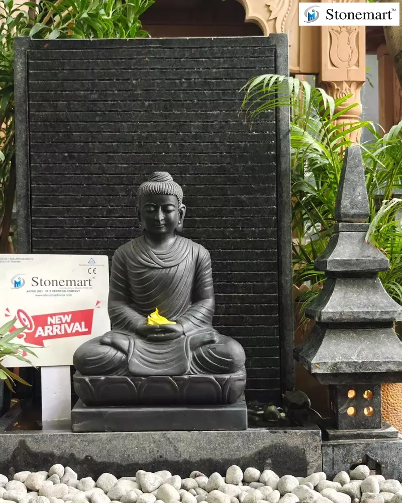 Buddha Fountain With Lantern
